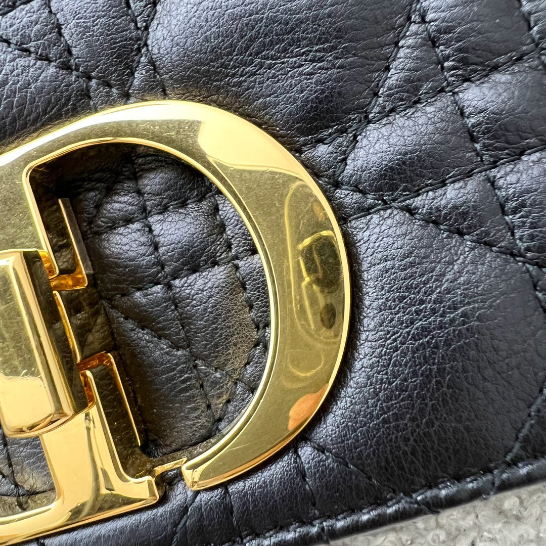 【直営・関税送料込】Dior Caro ラージバッグ 大容量で色々入る♪】DIOR CARO ミディアムバッグ (Dior
