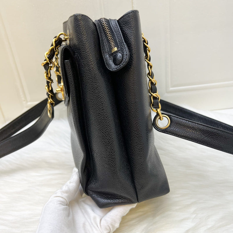 Chanel Vintage Shoulder Bag in Black Caviar and 24K Gold Plated HW
