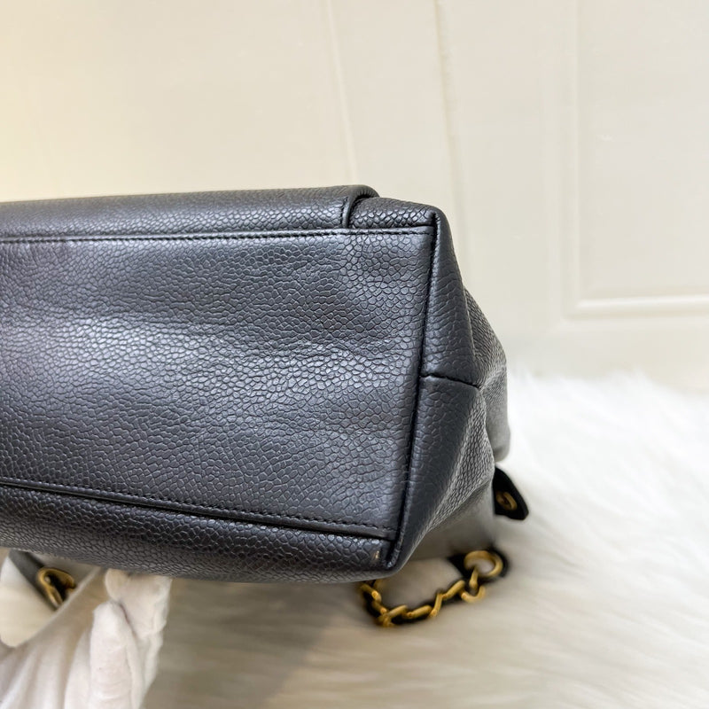 Chanel Vintage Shoulder Bag in Black Caviar and 24K Gold Plated HW