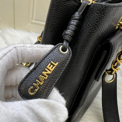 Chanel Vintage Shoulder Bag in Black Caviar and 24K Gold Plated HW