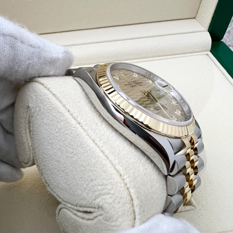 Rolex Datejust 36, with Gold Dial, 10 Diamond Markers, 18K Golden Fluted Bezel with Gold and Oystersteel Jubilee Bracelet (126233)