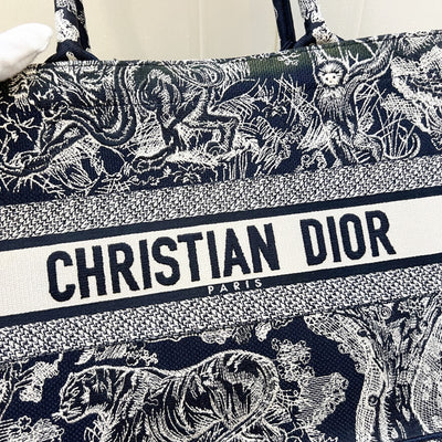 Dior Medium Book Tote in Blue and Ecru Toile de Jouy Reverse Embroidery Canvas (Model: M1296ZRGO, Colour: M928)