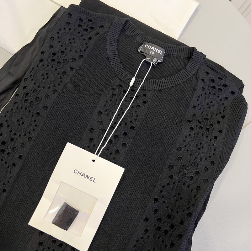 Chanel 25B Knitted Maxi Black Dress in Viscose and Polyester Sz 40 (Model: P80278)