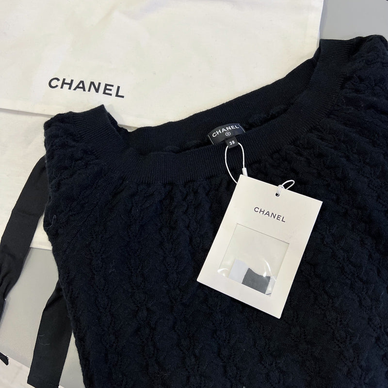 Chanel 24B Knitted Pullover with CC Logo in Black 100% Cashmere (Model: P77894)