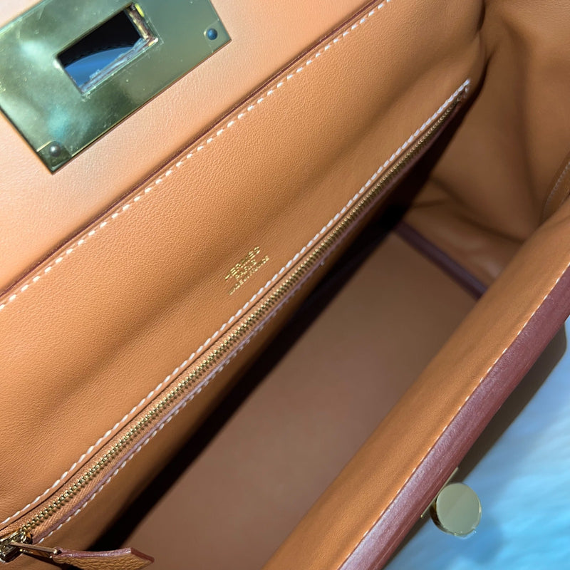 Hermes 24/24 29 Bag in Gold Togo and Swift Leather and GHW