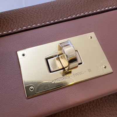 Hermes 24/24 29 Bag in Gold Togo and Swift Leather and GHW