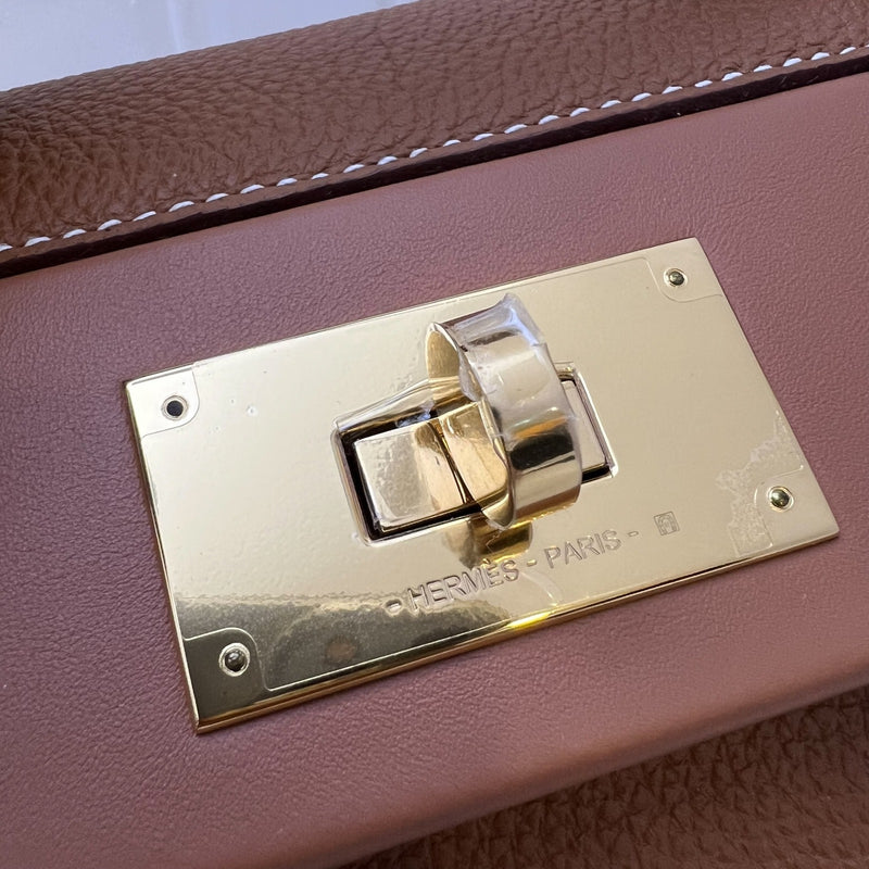 Hermes 24/24 29 Bag in Gold Togo and Swift Leather and GHW
