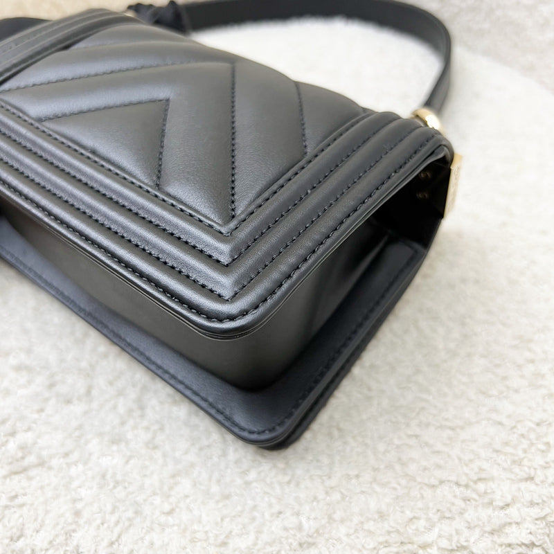 Chanel Micro Boy Flap in Black Chevron Quilted Lambskin and LGHW (Model: A67364)