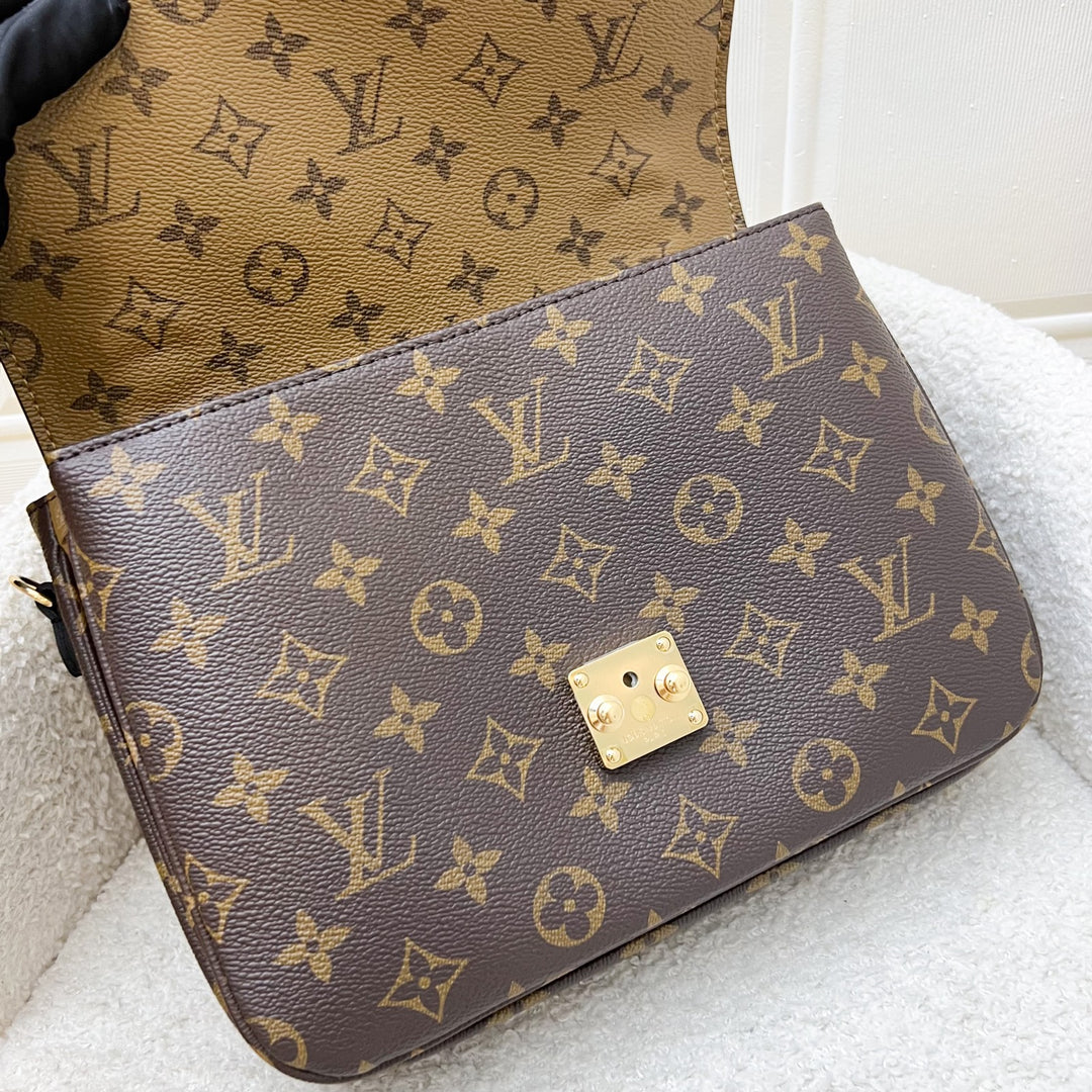 LV Pochette Metis in Reverse Monogram Canvas and GHW (Model