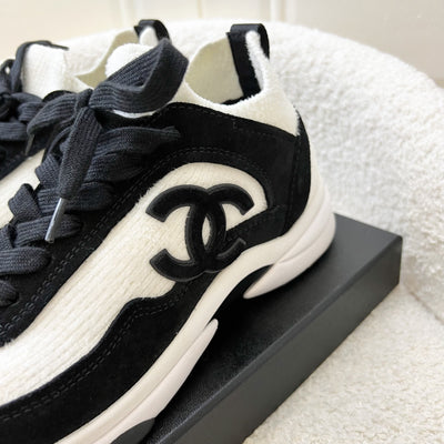 Chanel 21A Sneakers / Trainers in Black Suede and White Fabric Size 38