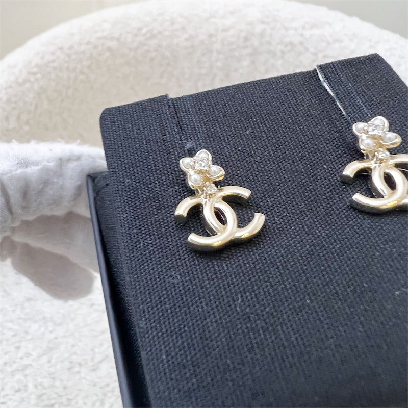 Chanel 23K CC Logo Earrings with Pearls and Crystals in GHW