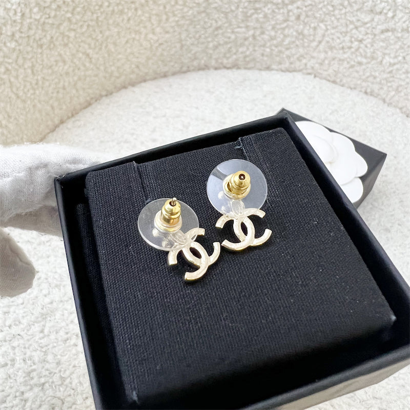 Chanel 23K CC Logo Earrings with Pearls and Crystals in GHW