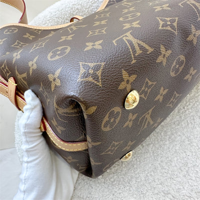 LV Carryall PM in Monogram Canvas and GHW