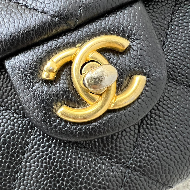 Chanel 24P Heart Adjustable Chain Small / Medium 24cm Flap Bag in Black Caviar AGHW (Model: AS3921)