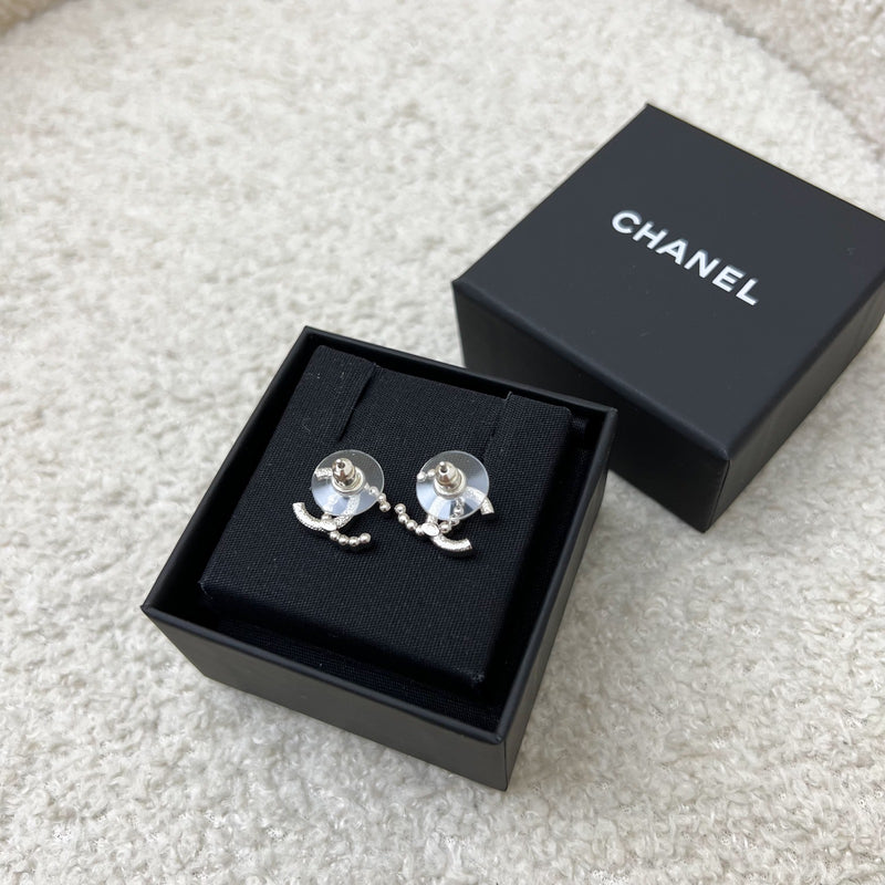 Chanel 24S CC Earrings with Pearls and Diamantes in SHW (Model: ABD478)