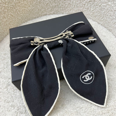 Chanel 23K Bow Barrette Hair Clip in Black and Off White Fabric