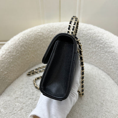 Chanel 25S Top Handle Kelly Clutch with Chain in Black Caviar and GHW