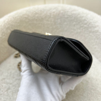 Chanel 25S Top Handle Kelly Clutch with Chain in Black Caviar and GHW