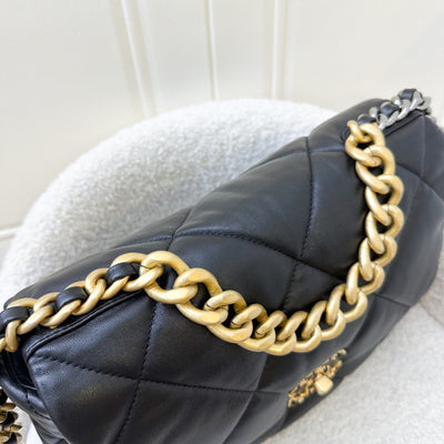 Chanel 19 Medium / Large Flap in Black Lambskin and 3-tone HW