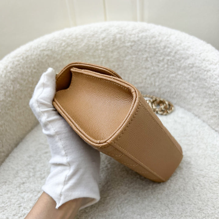 Chanel 23P Top Handle Kelly Clutch with Chain in Caramel Caviar