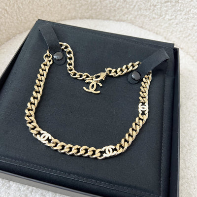 Chanel 22S Choker Necklace in LGHW