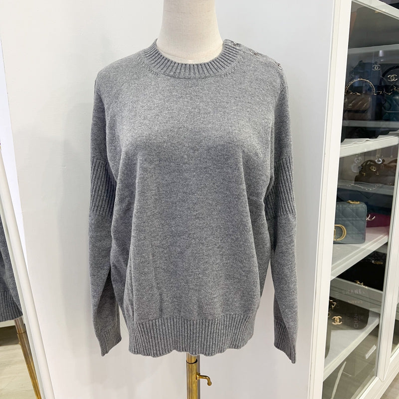 Chanel 24B Knitted Pullover with CC Logo Turnlocks in Grey Cashmere (Model: P77869)