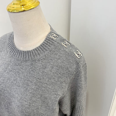 Chanel 24B Knitted Pullover with CC Logo Turnlocks in Grey Cashmere (Model: P77869)
