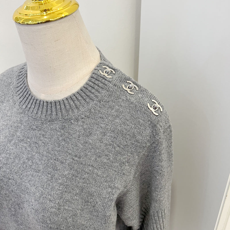 Chanel 24B Knitted Pullover with CC Logo Turnlocks in Grey Cashmere (Model: P77869)