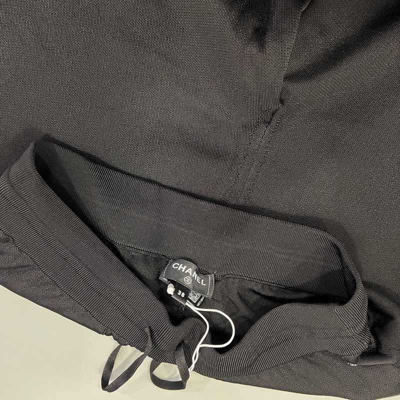 Chanel 25A Pants in Black &amp; Ecru Mixed Fibres (Vicose and Polyamide) Sz 38 (Model: P80118)