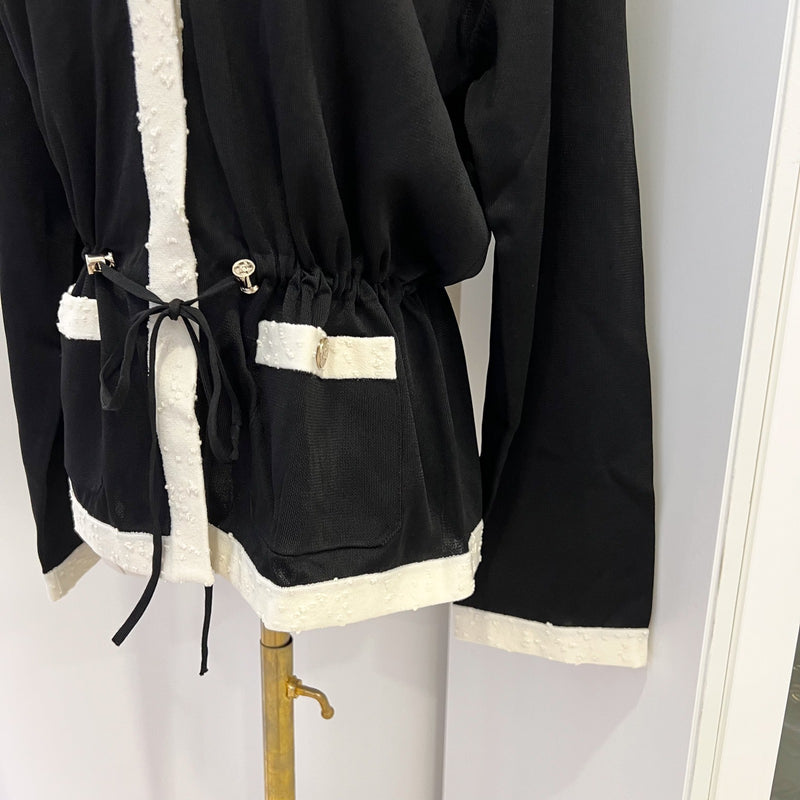 Chanel 25A Cardigan in Black and Ecru Mixed Fibers Sz 38 (Model: P80094)