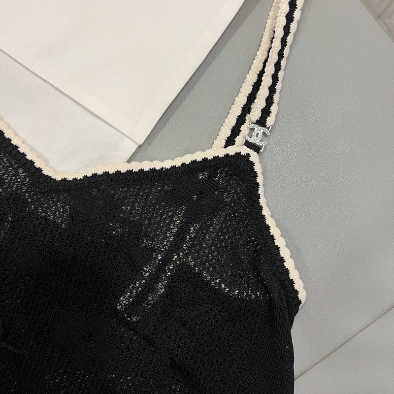 Chanel Sleeveless Strappy Top in Black / White Knit Sz 34 (Model: P77863)