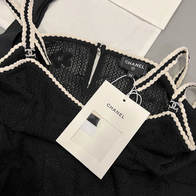 Chanel Sleeveless Strappy Top in Black / White Knit Sz 34 (Model: P77863)