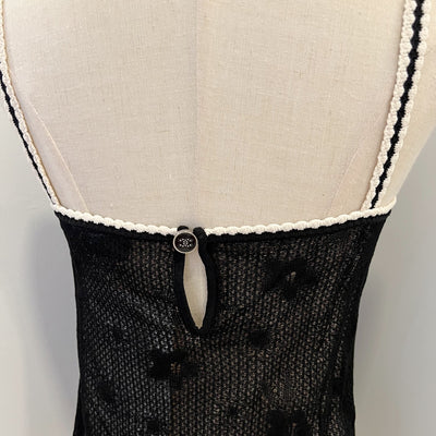 Chanel Sleeveless Strappy Top in Black / White Knit Sz 34 (Model: P77863)