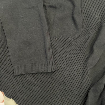 Chanel 24B Long Sleeves Open Back Blouse / Top in Black Viscose and Polyester (Model: P77857)