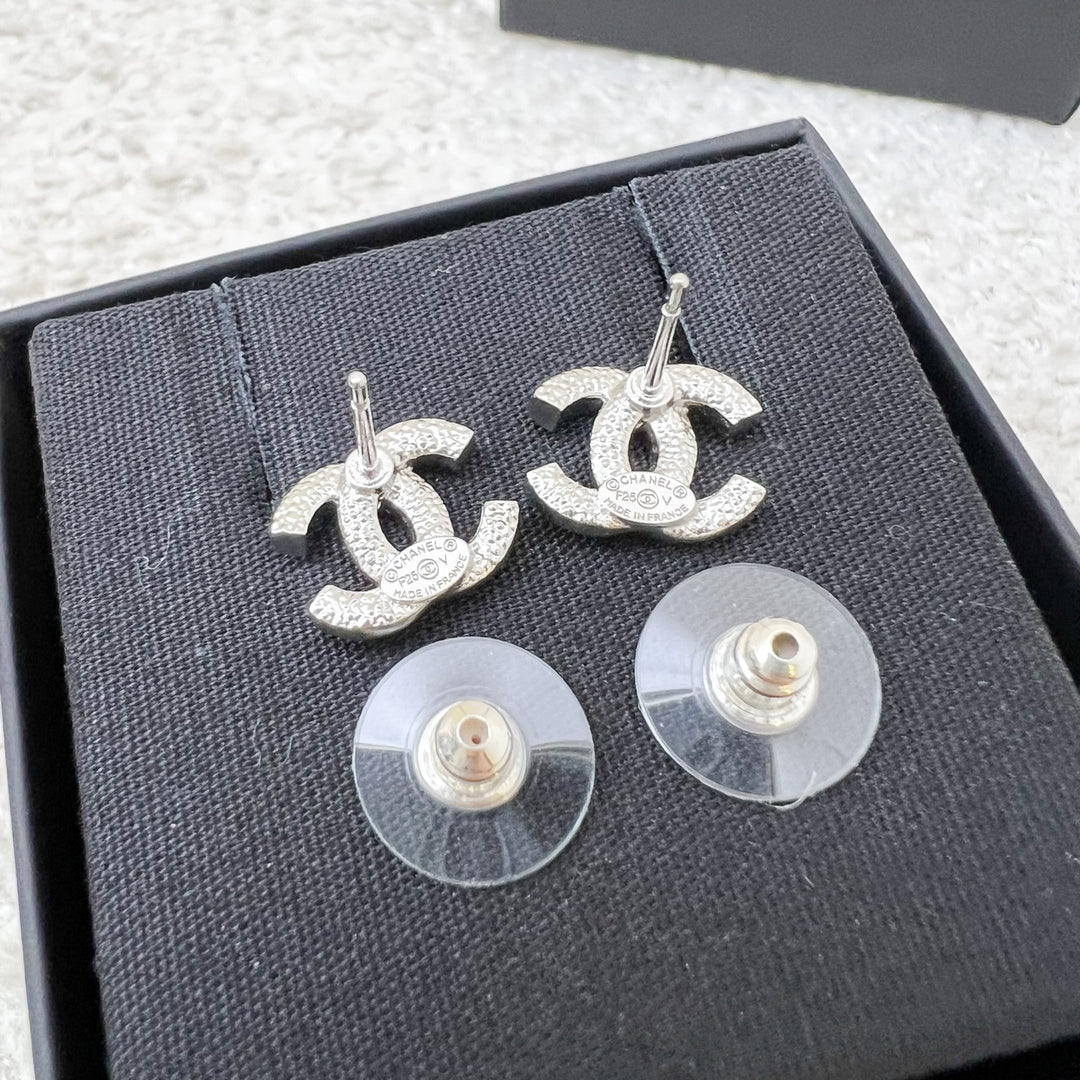 Chanel Classic CC Logo Small Earrings with Crystals in SHW  display picture 1