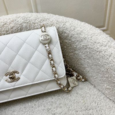 Chanel 25P Wallet on Chain WOC in White Caviar and LGHW (Model: AP4299)