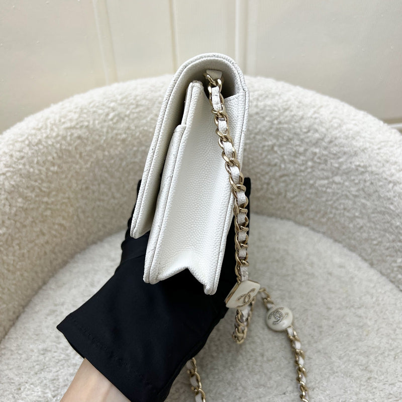 Chanel 25P Wallet on Chain WOC in White Caviar and LGHW (Model: AP4299)
