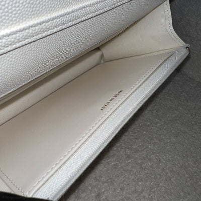 Chanel 25P Wallet on Chain WOC in White Caviar and LGHW (Model: AP4299)