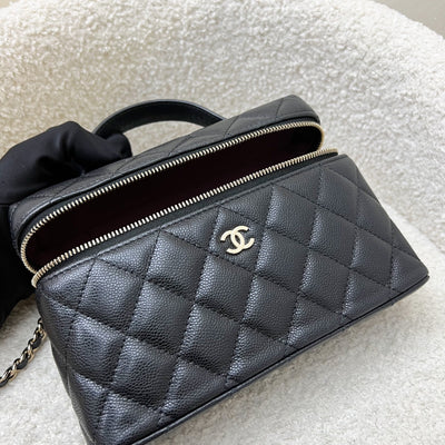 [Below Retail!] Chanel 25P Vanity / Clutch with Chain (LP Style Bag) in Black Caviar and LGHW (Model: AP4385)