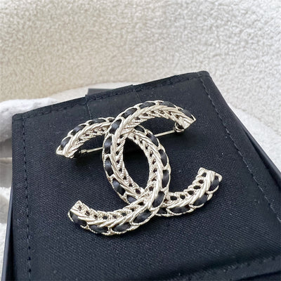 Chanel Classic Interwoven Leather CC Brooch in LGHW