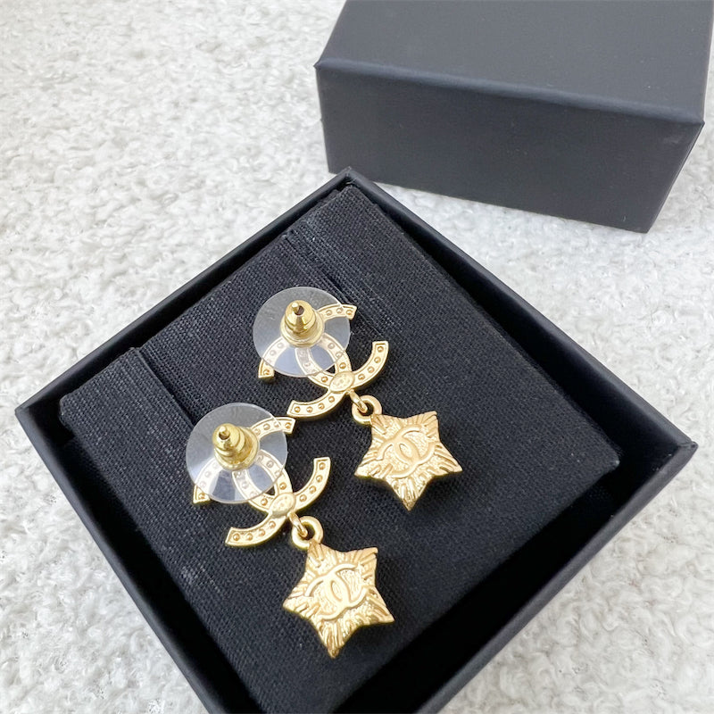 Chanel 24C Star Dangling Earrings in LGHW