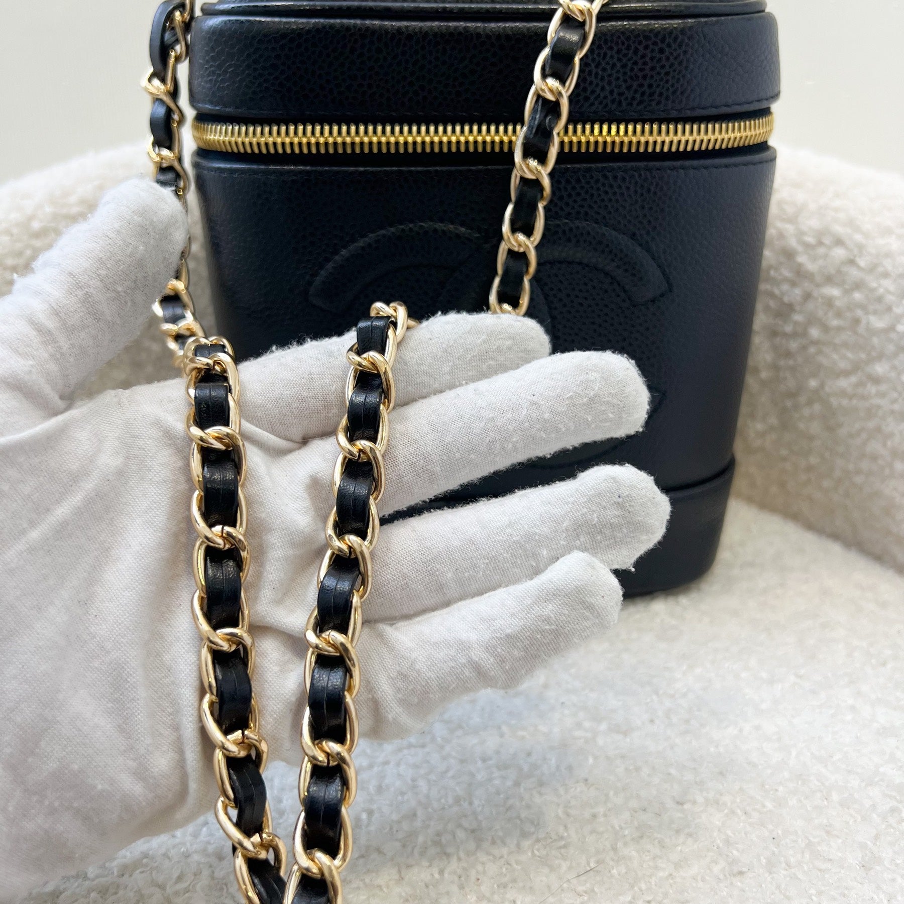 Chanel Vintage Black Vanity Case Caviar GHW – REDELUXE