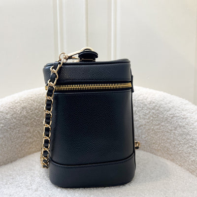 Chanel Vintage Vertical Vanity Case in Black Caviar and GHW