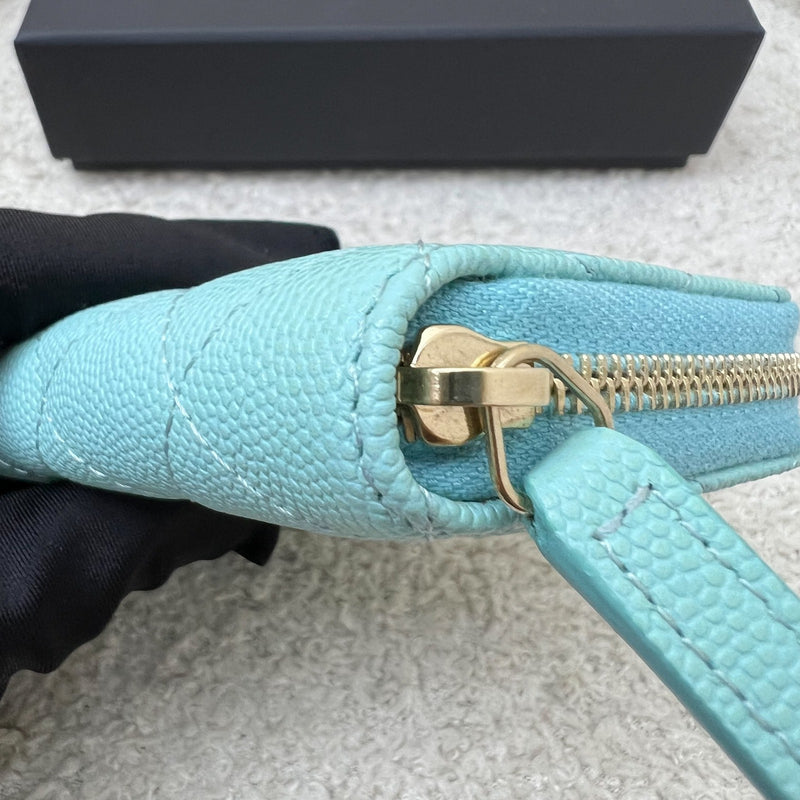 Chanel Zippy Card Holder in Turquoise Caviar and LGHW (Model: A69271)