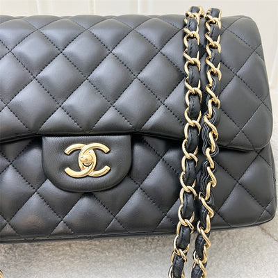 Chanel Classic Jumbo Double Flap DF in Black Lambskin and GHW