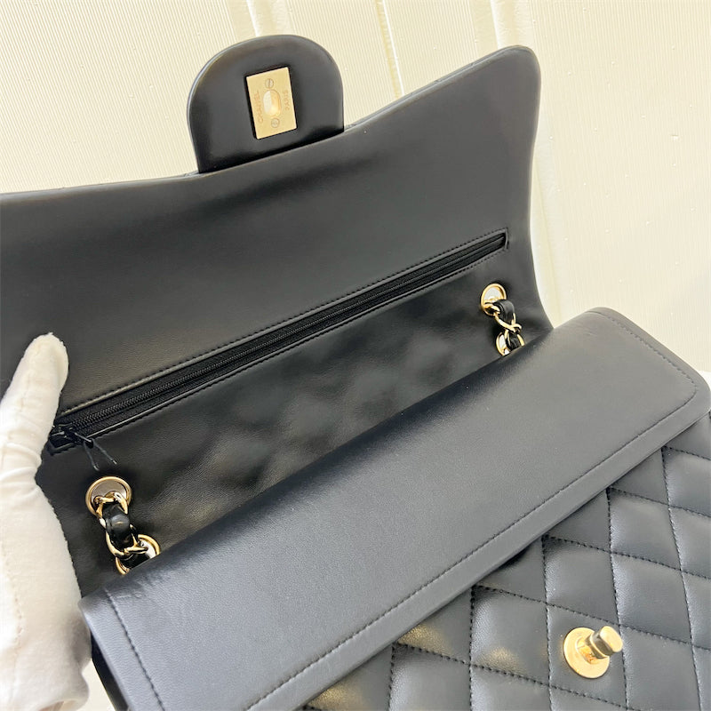 Chanel Classic Jumbo Double Flap DF in Black Lambskin and GHW