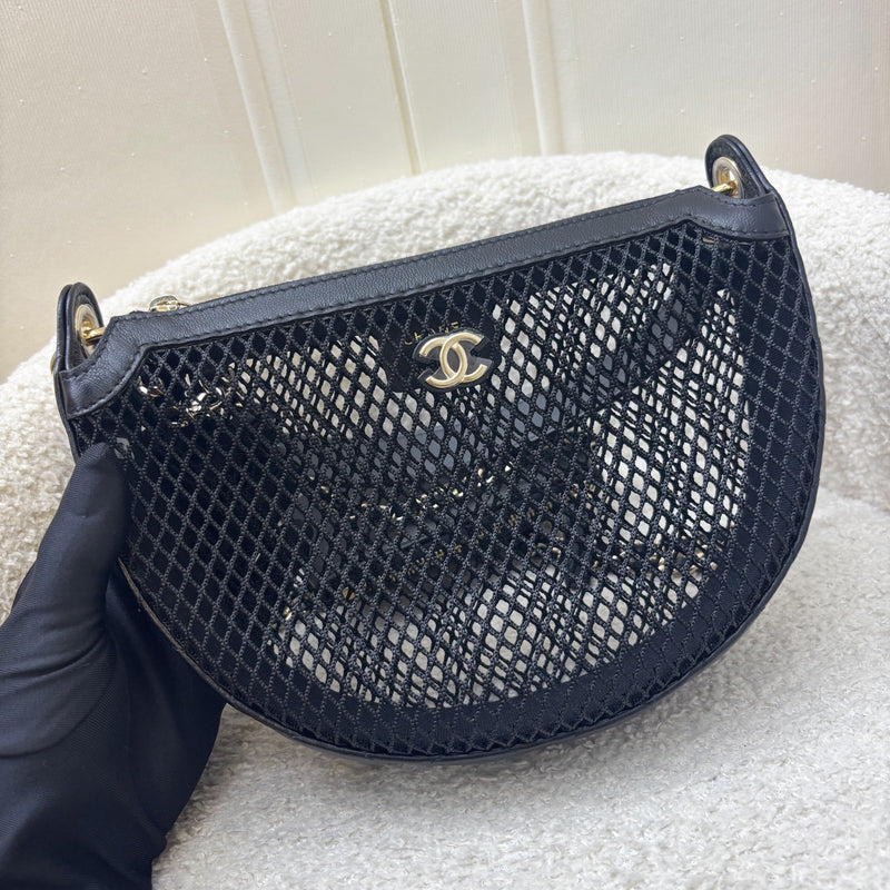 Chanel 25S Clutch on Chain in Black Mesh and LGHW (Model: AP4573)