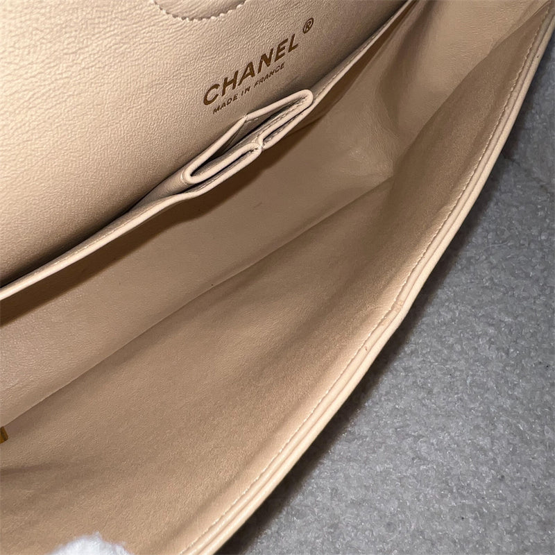 Chanel Medium Classic Flap CF in Beige Lambskin and GHW