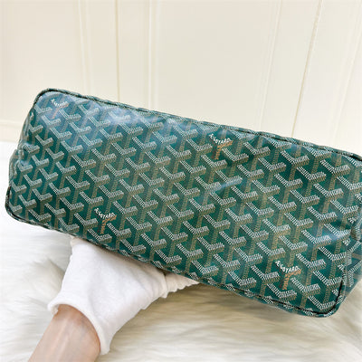 Goyard Saint Louis PM Tote in Green Signature Goyardine Canvas