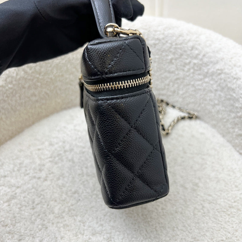 [Brand New Aug 2025] Chanel 25B Vanity / Clutch with Chain (LP Style Bag) in Black Caviar and LGHW
